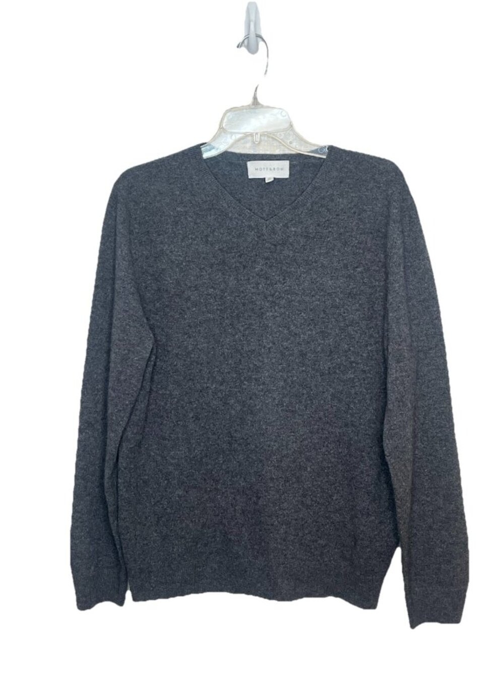 Mott & Bow 100% Cashmere Sweater Medium Gray V Neck Long Sleeve Quiet Luxury